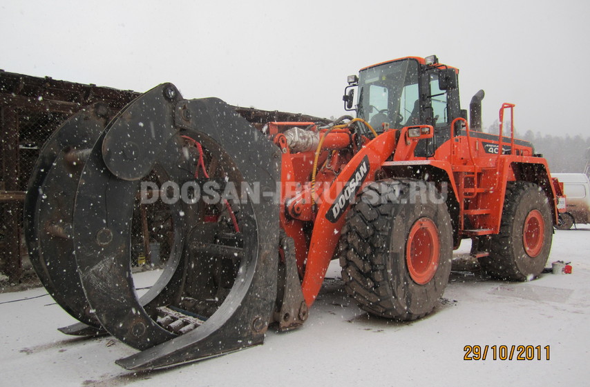 Фронтальный лесопогрузчик DOOSAN DL 420A (3 SP)