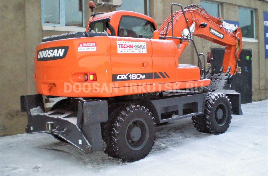 Колесный экскаватор DOOSAN DX 160 W