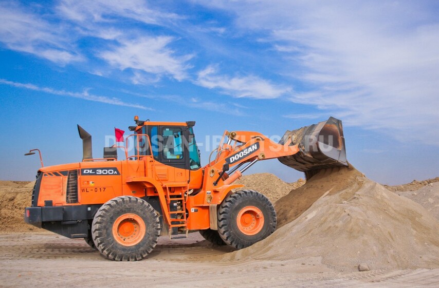 Колесный погрузчик DOOSAN DL 300A (3 SP)