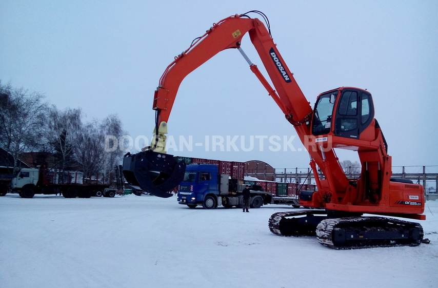 Бревноперегружатель гусеничный DOOSAN DX 225 LCA